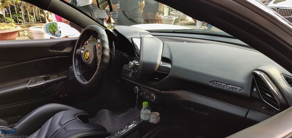 Ferrari 488 GTB độ body kit Misha