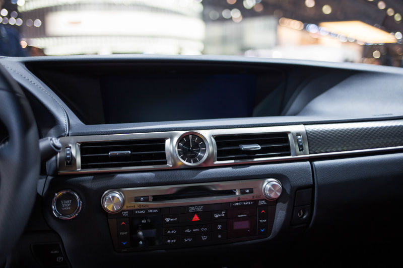 xe có đồng hồ analog