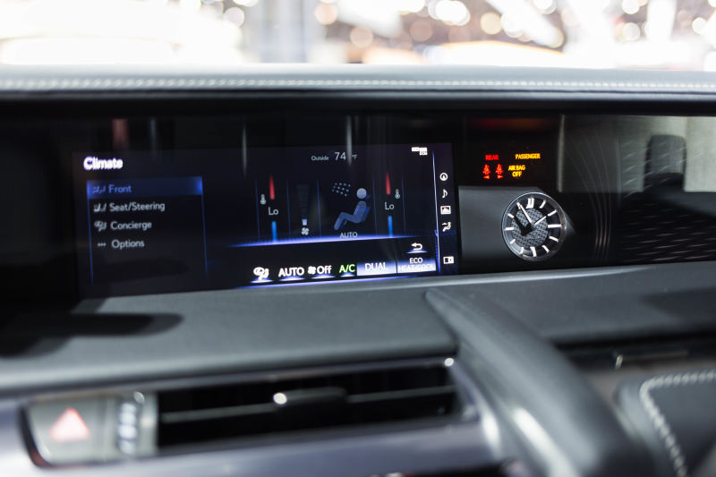 xe có đồng hồ analog