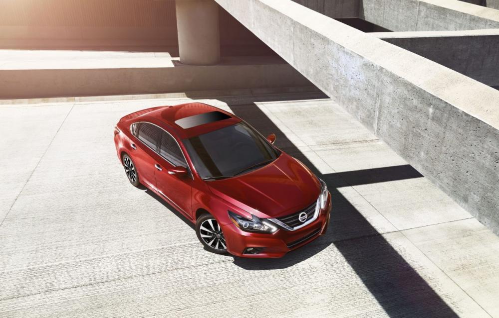 Nissan Teana giảm giá