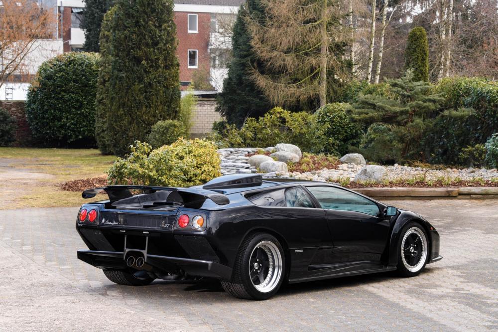 Hàng hiếm Lamborghini Diablo GT rao bán hơn nửa triệu USD
