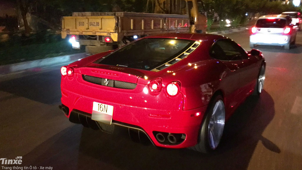 Ống xả độ IPE của Ferrari F430 Ống xả độ IPE của Ferrari F430