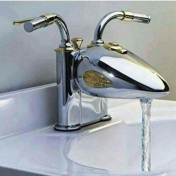 Voi rua tay phong cach Biker