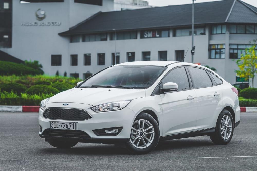 Giá xe Ford mới nhất tháng 4/2018