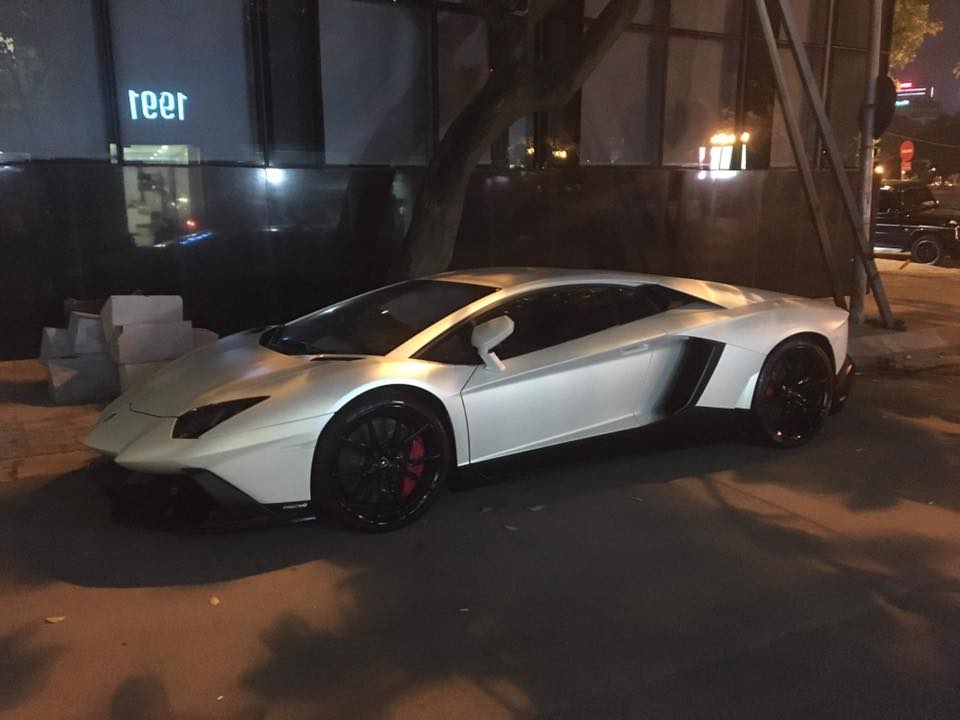 Lamborghini Aventador độ body kit LP720-4 50º Anniversario tái xuất tại Hà Nội