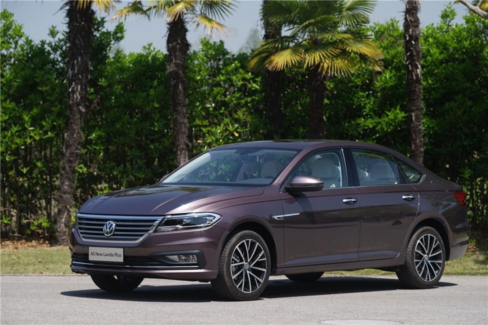 volkswagen-lavida-plus-2018