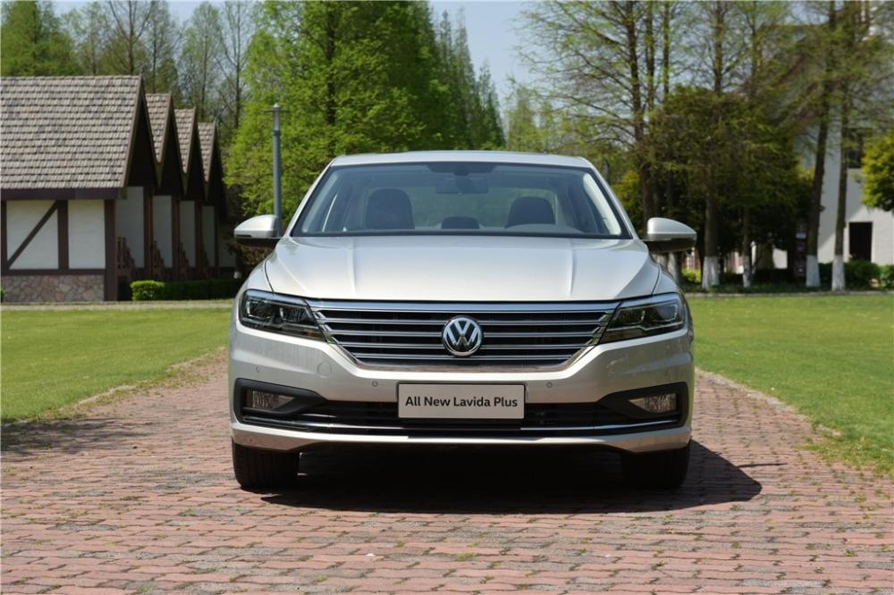volkswagen-lavida-plus-2018
