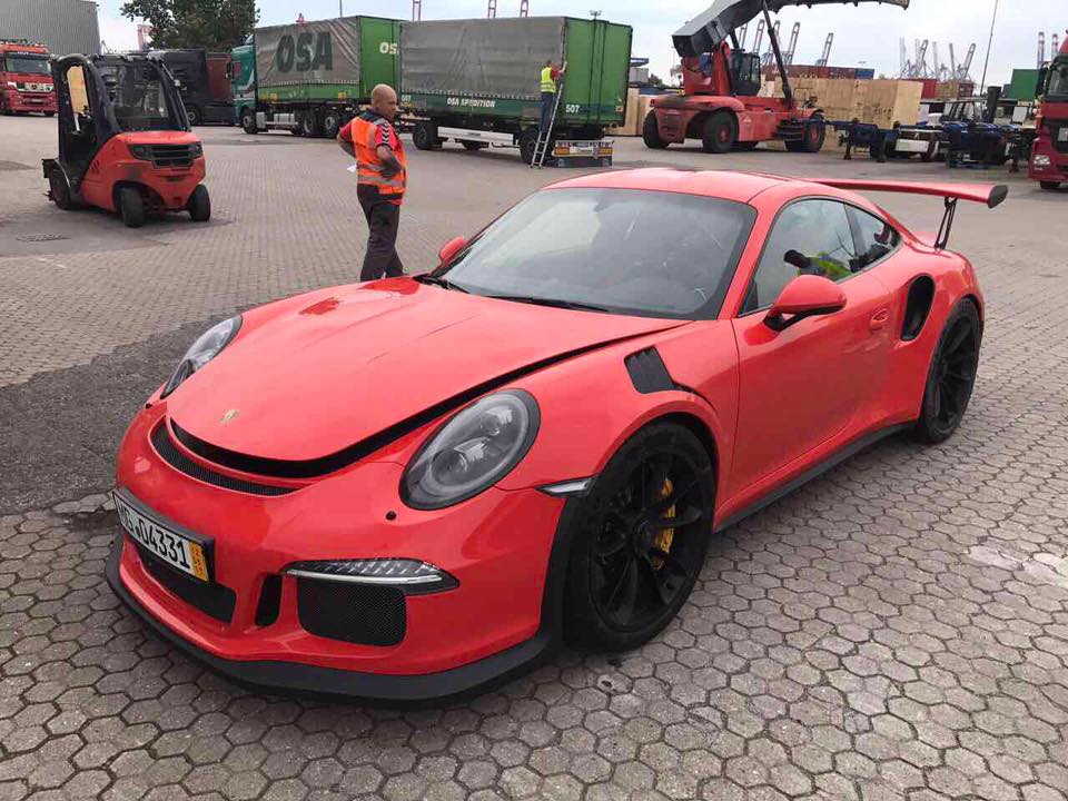 tim-hieu-ly-lich-cua-sieu-xe-porsche-911-gt3-rs-thu-2-tai-viet-nam