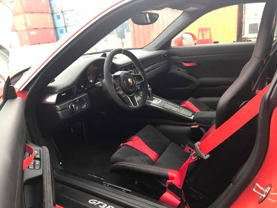 tim-hieu-ly-lich-cua-sieu-xe-porsche-911-gt3-rs-thu-2-tai-viet-nam
