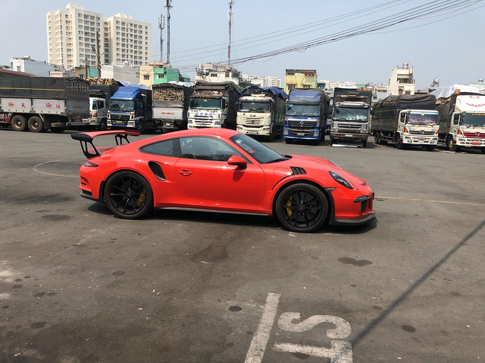 tim-hieu-ly-lich-cua-sieu-xe-porsche-911-gt3-rs-thu-2-tai-viet-nam