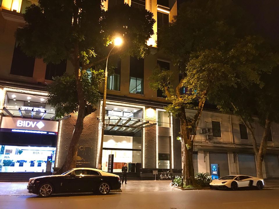 them-xe-sieu-sang-rollsroyce-wraith-cap-ben-tai-ha-noi