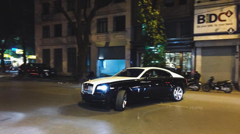 them-xe-sieu-sang-rollsroyce-wraith-cap-ben-tai-ha-noi