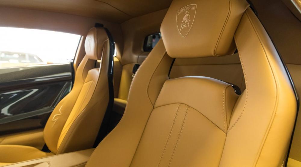 lamborghini-aventador-sv-voi-mau-son-lay-cam-hung-tu-chiec-miura-sv lamborghini-aventador-sv-voi-mau-son-lay-cam-hung-tu-chiec-miura-sv