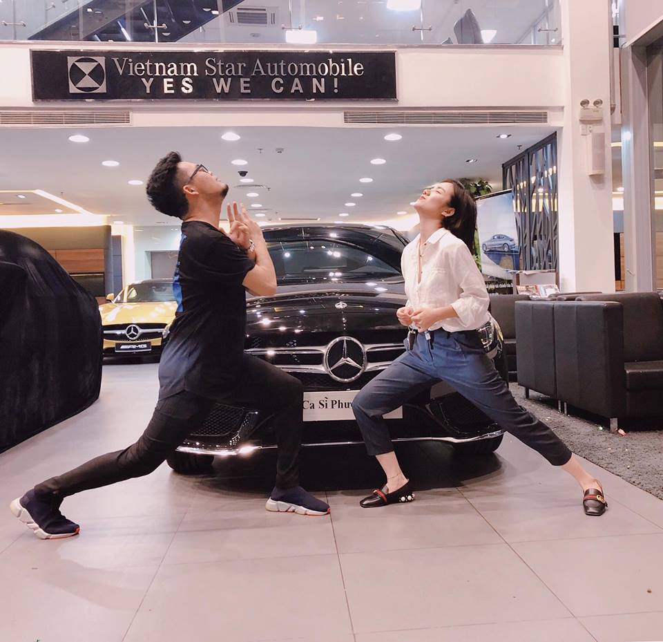 em-gai-ca-si-phuong-linh-tau-mercedesbenz-c300-amg-gan-2-ty-dong