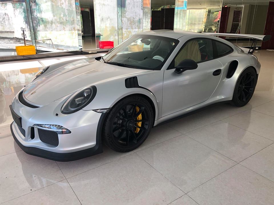 nghi-van-chu-tich-trung-nguyen-mua-sieu-xe-porsche-911-gt3-rs-thu-2-tai-viet-nam