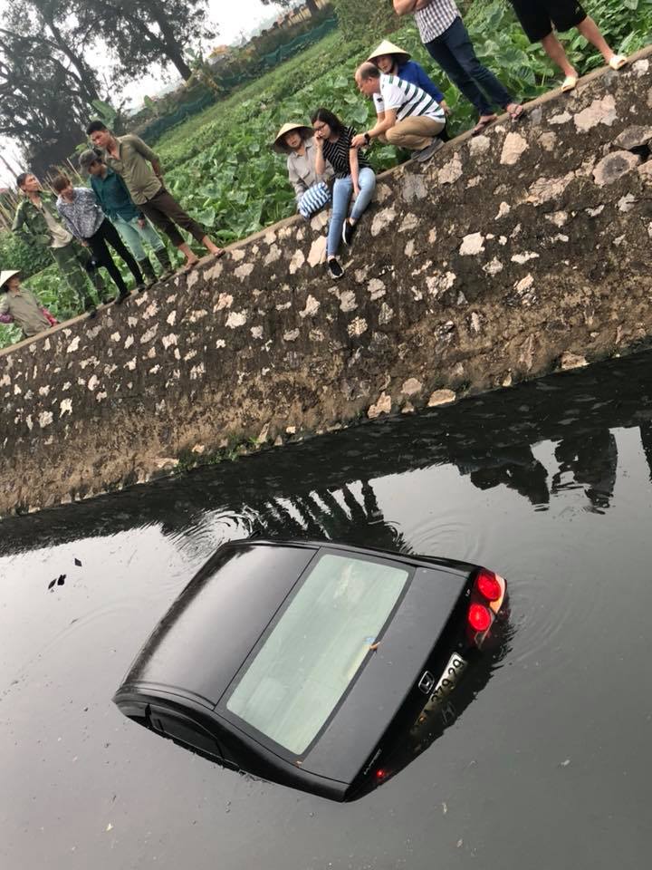 honda-civic-lao-xuong-muong