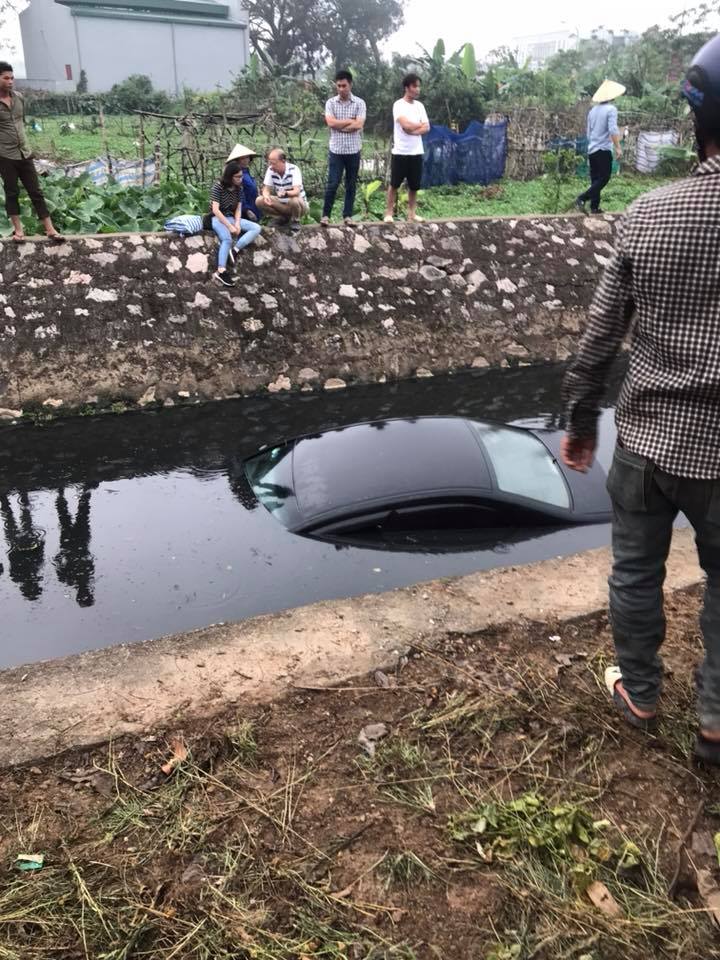 honda-civic-lao-xuong-muong