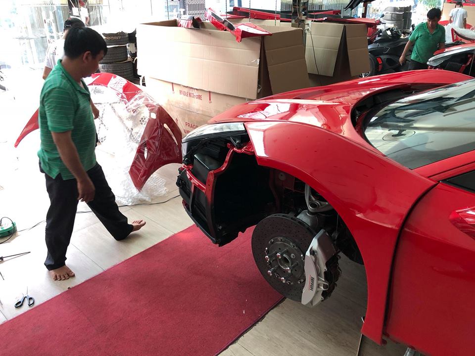 sieu-xe-ferrari-458-italia-chuan-bi-duoc-lap-body-kit-do-doc-nhat-vo-nhi-tai-viet-nam