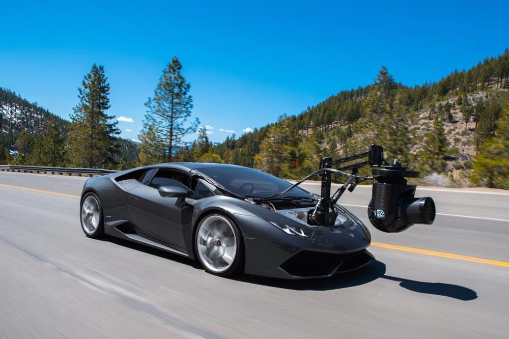 Siêu xe Lamborghini Huracan độ lại nhằm chuyên dùng cho việc quay phim và chụp ảnh sieu-xe-lamborghini-huracan-duoc-che-lai-chuyen-dung-cho-viec-quay-phim-va-chup-anh