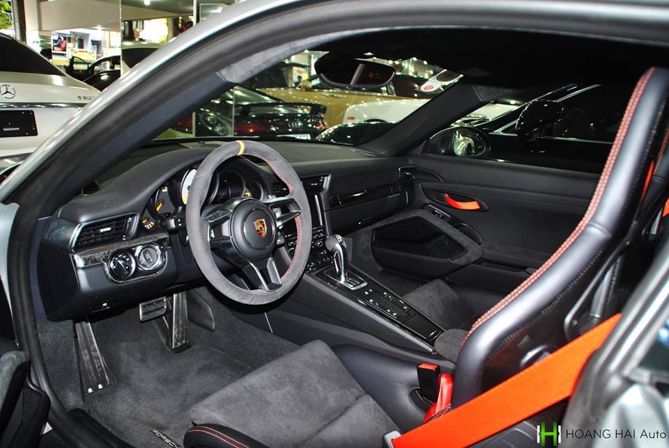sieu-xe-porsche-911-gt3-rs-ve-tay-chu-tich-trung-nguyen