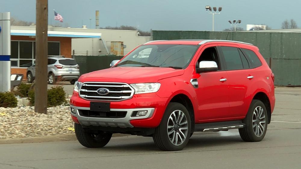 Ford Everest 2018 bị bắt gặp trên đường thử