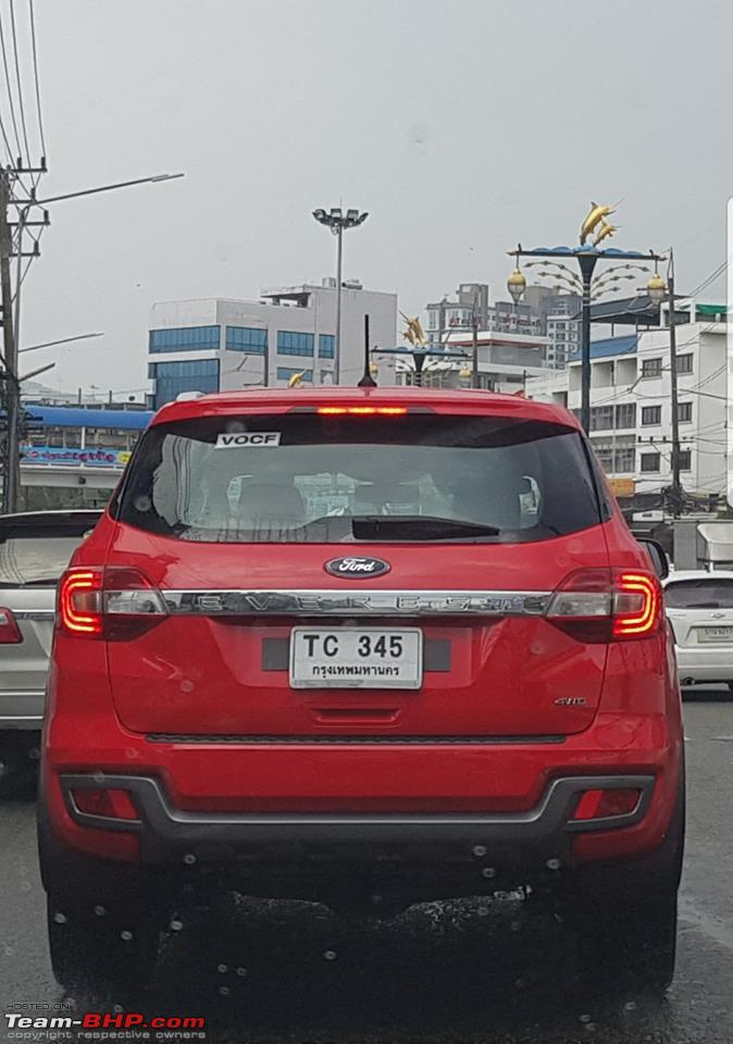 Thiết kế đuôi xe của Ford Everest 2018 trên đường thử