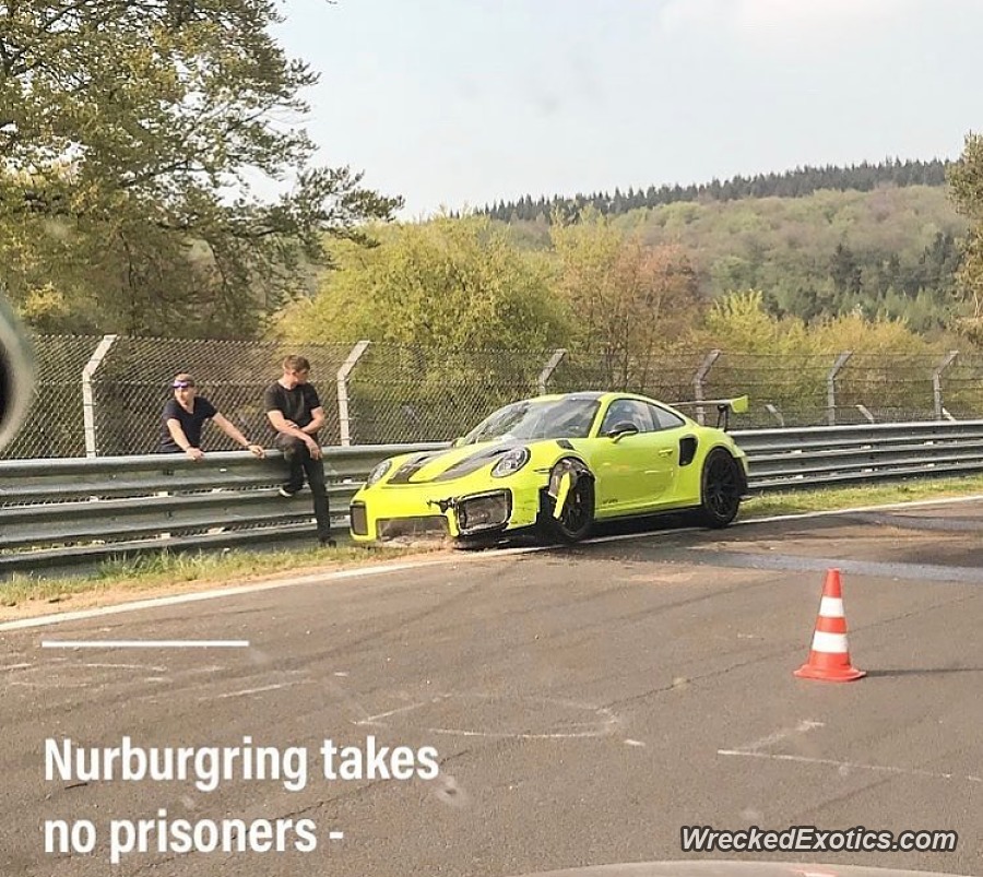 Porsche 911 GT2 RS 2018 gặp nạn trên đường đua Nurburgring