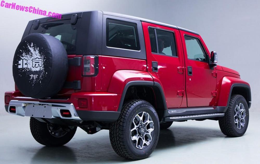 Phía sau của BJ40L Plus