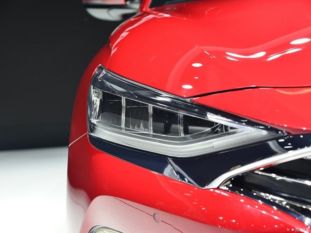 Cụm đèn hậu của Hyundai Lafesta 2019 Cụm đèn hậu của Hyundai Lafesta 2019