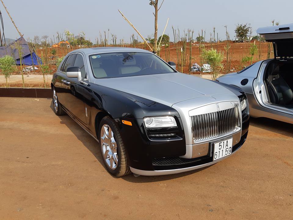 chiếc Rolls-Royce Ghost từng xuất hiện cùng dàn xe của ông Vũ chiếc Rolls-Royce Ghost từng xuất hiện cùng dàn xe của ông Vũ