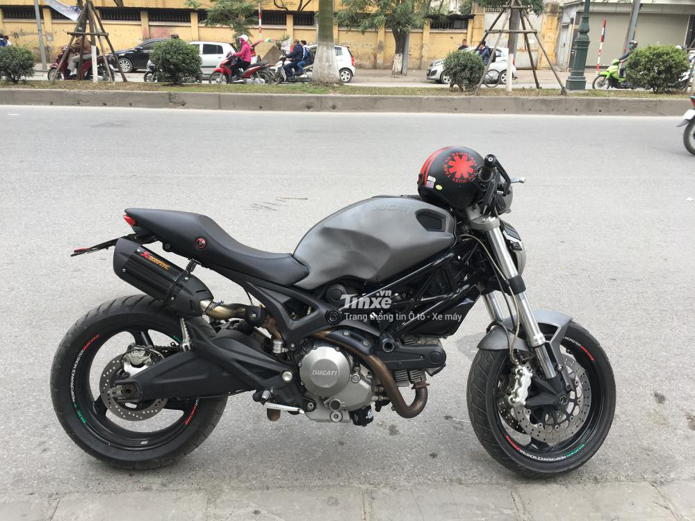 Đánh giá Ducati Monster 795 sau 30.000km