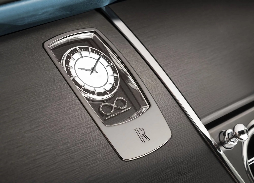 Đồng hồ xem giờ trong Rolls-Royce Adamas Collection Đồng hồ xem giờ trong Rolls-Royce Adamas Collection