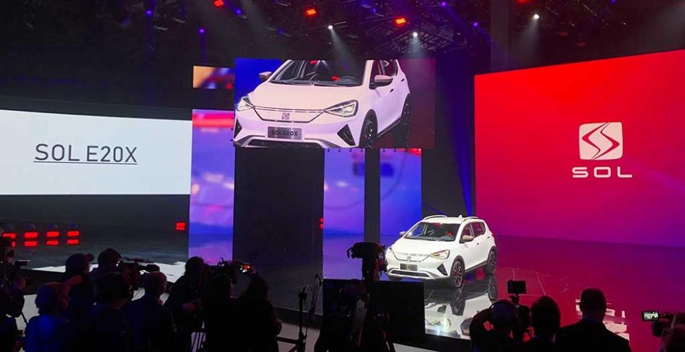 Volkswagen và JAC Motors cho ra mắt xe điện SOL E20X ở triển lãm ô tô Bắc Kinh 2018 Volkswagen và JAC Motors cho ra mắt xe điện SOL E20X ở triển lãm ô tô Bắc Kinh 2018