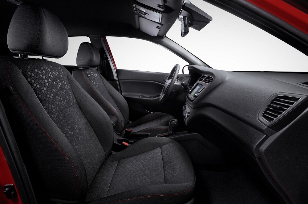 Hyundai i20 2018 có thêm cổng USB mới Hyundai i20 2018 có thêm cổng USB mới