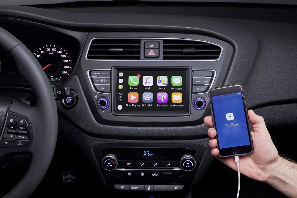 Hệ thống thông tin giải trí tương thích với Apple CarPlay và Android Auto Hệ thống thông tin giải trí tương thích với Apple CarPlay và Android Auto