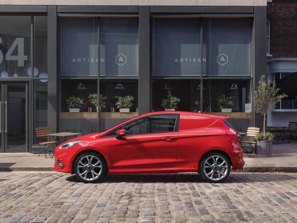 Mẫu xe Ford Fiesta Van