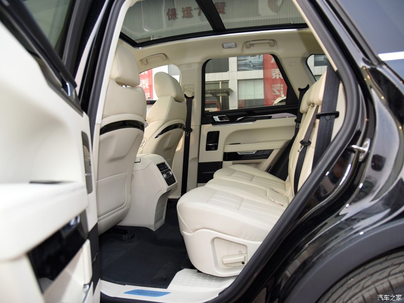 Hàng ghế sau của Zotye T800 2018 Hàng ghế sau của Zotye T800 2018