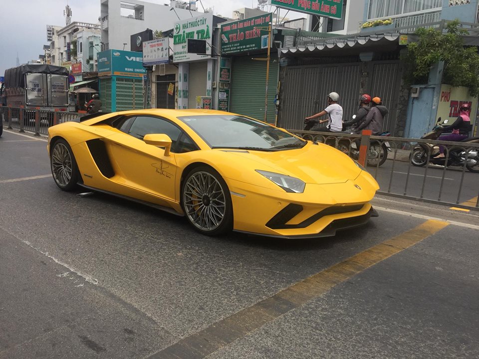 Lamborghini Aventador S LP740-4 sẽ sản sinh ra công suất tối đa 740 mã lực