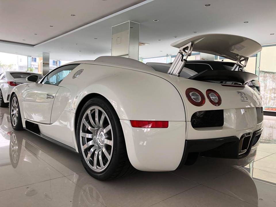 Chủ tịch Trung Nguyên bán bớt xe để tậu Bugatti Veyron 