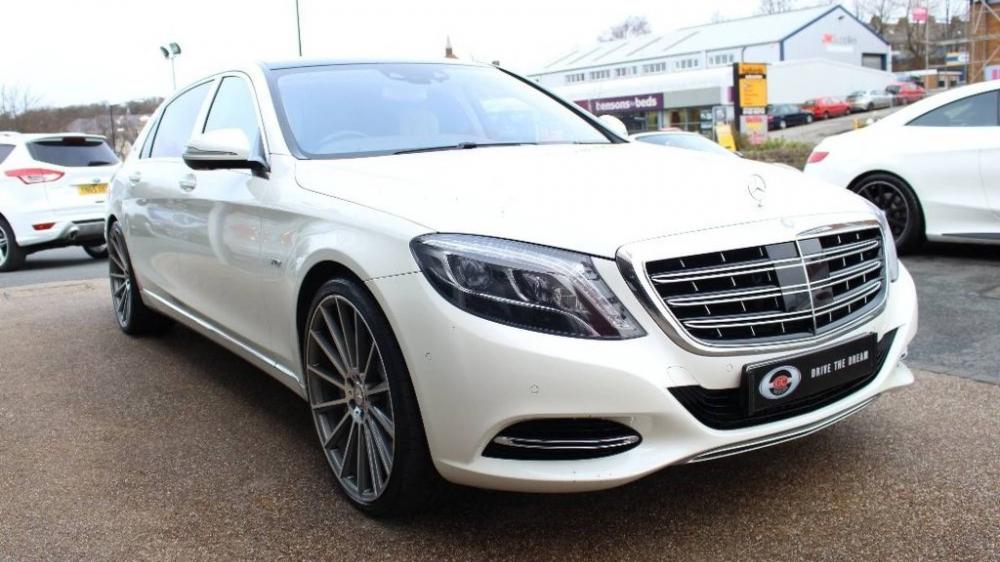 Chiếc Mercedes-Maybach S600 của Lewis Hamilton có giá hợp lý