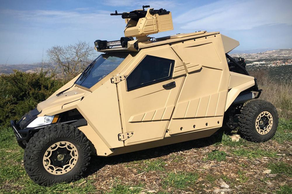 Trên nóc Plasan Yagu có cả vũ khí hạng nhẹ Trên nóc Plasan Yagu có cả vũ khí hạng nhẹ