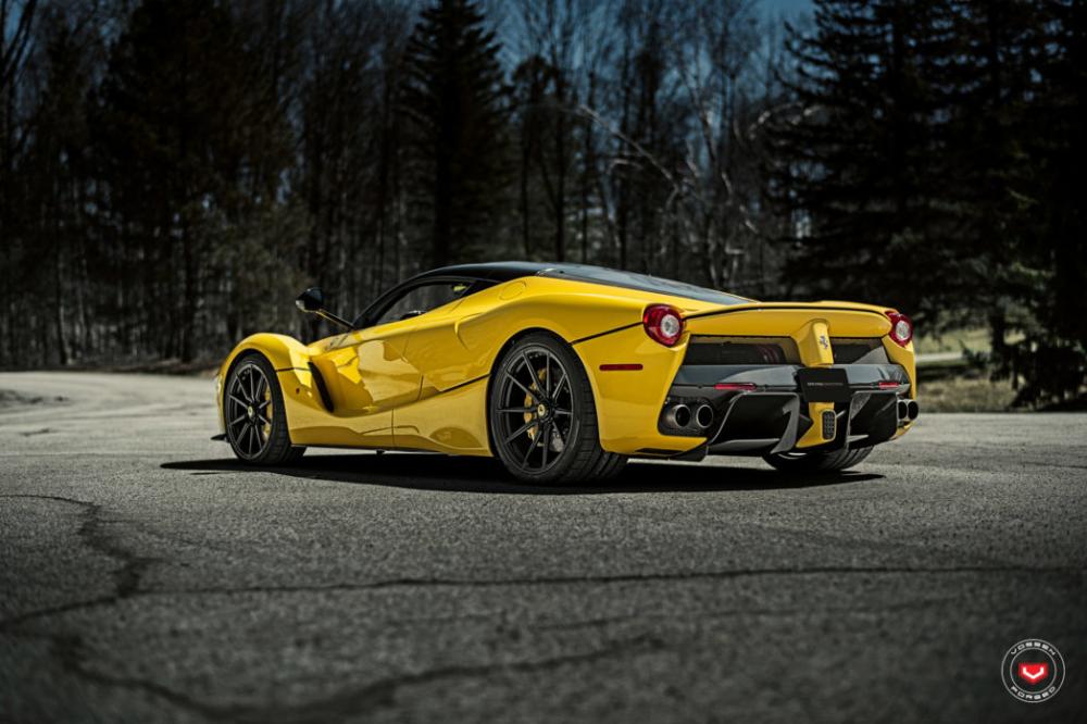 Ferrari LaFerrari có 699 chiếc được sản xuất dành cho các khách hàng