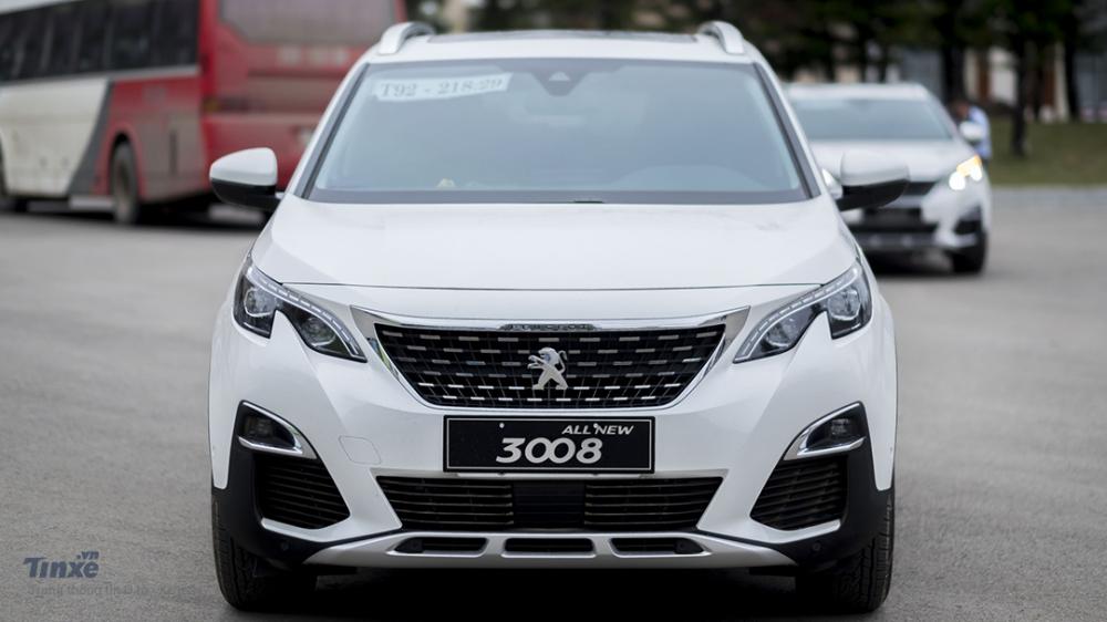 Peugeot 3008 mới được trang bị đèn pha LED Peugeot 3008 mới được trang bị đèn pha LED