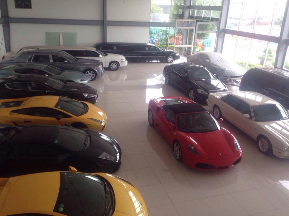 cộng đồng mạng đang chia sẻ chóng mặt hình ảnh bộ sưu tập siêu xe của doanh nhân ngành Gas cộng đồng mạng đang chia sẻ chóng mặt hình ảnh bộ sưu tập siêu xe của doanh nhân ngành Gas