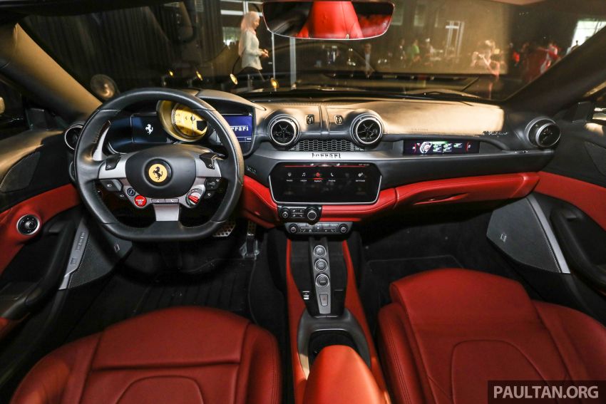 Nội thất bên trong Ferrari Portofino Nội thất bên trong Ferrari Portofino
