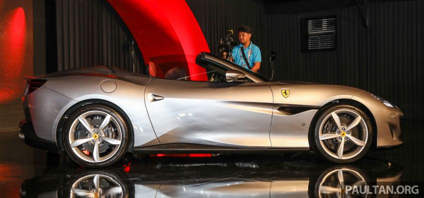Ferrari Portofino sở hữu kich thước khá nhỏ gọn Ferrari Portofino sở hữu kich thước khá nhỏ gọn