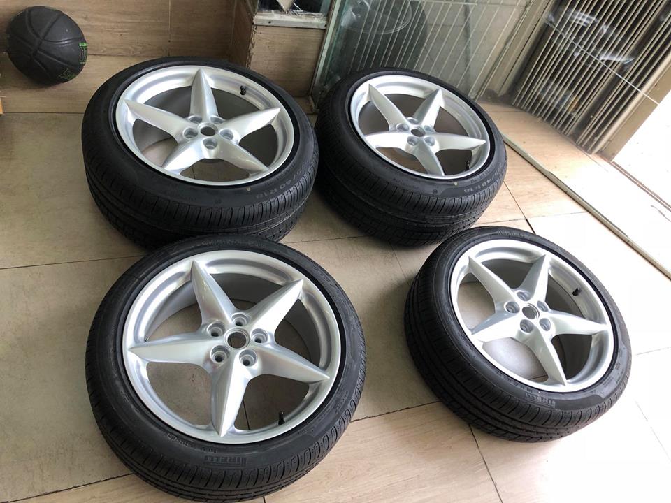 4 bộ mâm zin của Ferrari 360 Spider