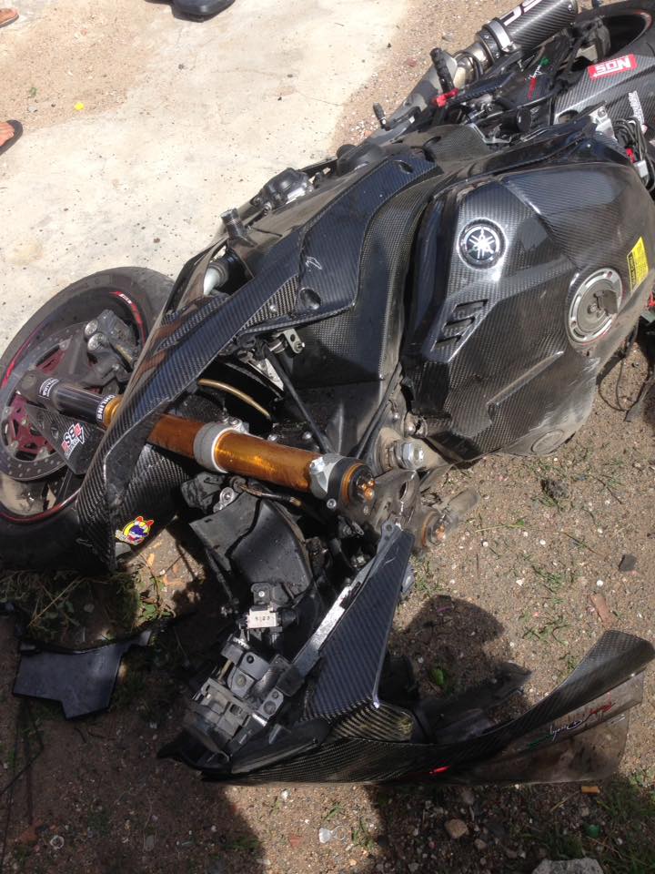 Chiếc Yamaha R1 độ thân vỏ carbon gặp nạn mang biển kiểm soát Đồng Nai