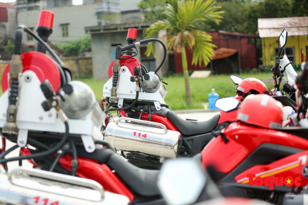 Xe máy chữa cháy