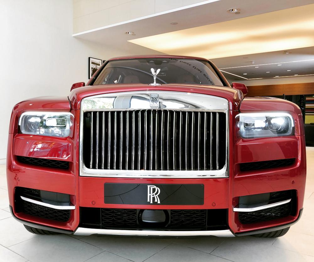 Rolls-Royce Cullinan 2019 dùng động cơ tương tự Phantom 2018 Rolls-Royce Cullinan 2019 dùng động cơ tương tự Phantom 2018